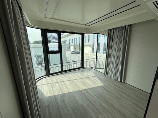 Outdoor Luxury Living Green House Prefabricated Space Capsule House with Galvanized Steel Frame