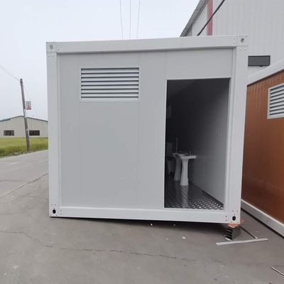 2 3 4 Station VIP Shower and Toilet Portable Luxury Restroom Outdoor Toilets Trailer with Customizable Options