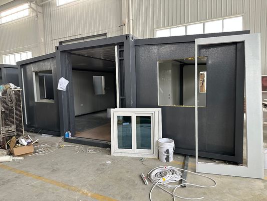 40Ft Prefab Modern Movable Expandable Container Home with 3 Bedrooms in Customized Color and Aluminum Window