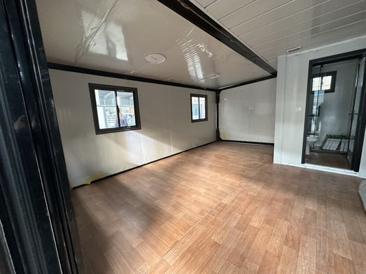 30ft Space Expandable Home Waterproof Steel Frame Prefabricated Container House with Flexible Assemble and Multi-function