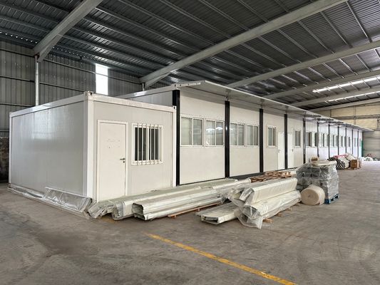 Professional Customization Easy To Install Flat Pack Detachable House Container with Multi-function and Customized Color