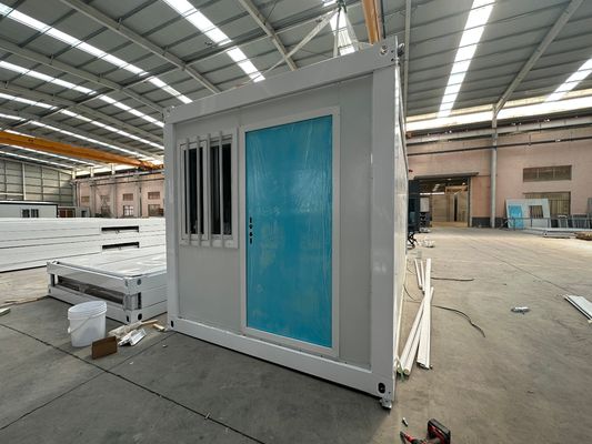 Steel Frame Easy Assembly 20ft 40ft Tiny Homes Site Office Container Houses with Long Service Life