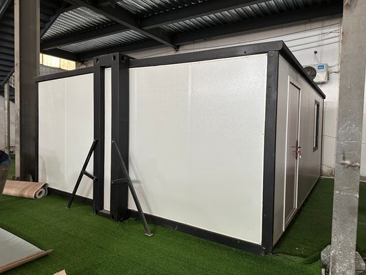 Insulated Extendable Container House with Customized Color 15-30 Years Service Life and Easy Installation