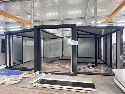 Prefab Houses Container House on Wheels Expandable Container House with Advantage of Saving 70% Construction Time