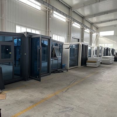 Multi-function Expandable Container House Easy To Install Warm Outdoor Portable Mobile Home