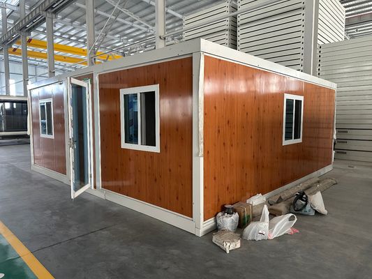 Multi-function Expandable Container House Easy To Install Warm Outdoor Portable Mobile Home
