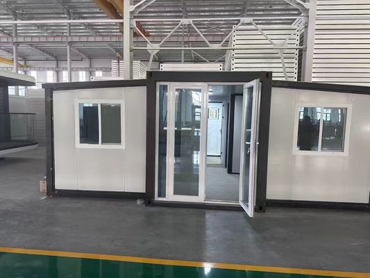 Multi-function Expandable Container House Easy To Install Warm Outdoor Portable Mobile Home
