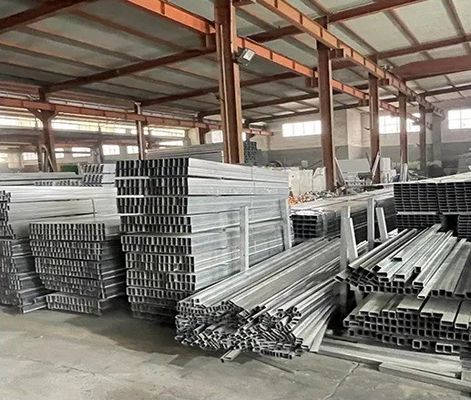 Custom Design Soundproof Moistureproof Mosquitoproof Prefab House for Dormitory Main Structure Steel Structre Sandwich Panel