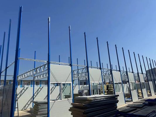 20FT/40FT Customized Prefabricated Sandwich Panel Houses for Workshop Warehouse Construction Office