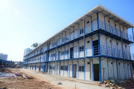 Low Carbon Villa Houses Made of Sandwich Panel and Prefabricated Steel Structure System Design