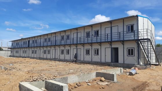 Low Carbon Villa Houses Made of Sandwich Panel and Prefabricated Steel Structure System Design