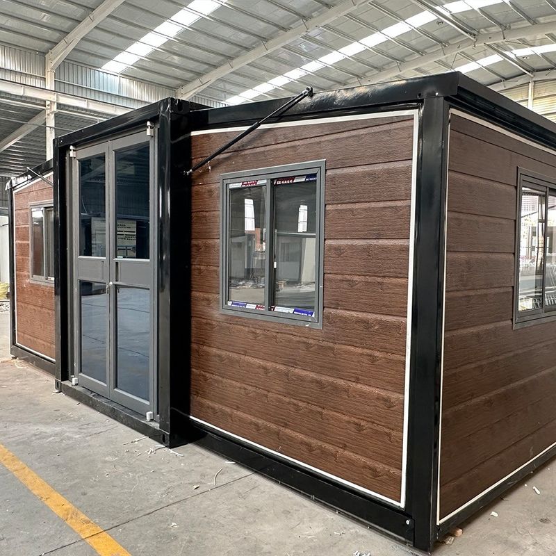 30ft Space Expandable Home Waterproof Steel Frame Prefabricated Container House with Flexible Assemble and Multi-function